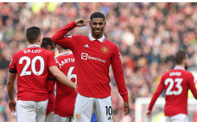 她精准的传 她精准的传